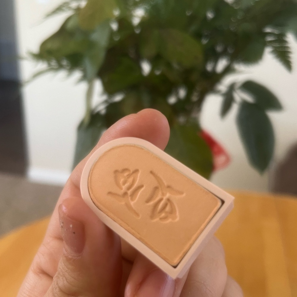 Mary Kay Vintage Honey Glaze
